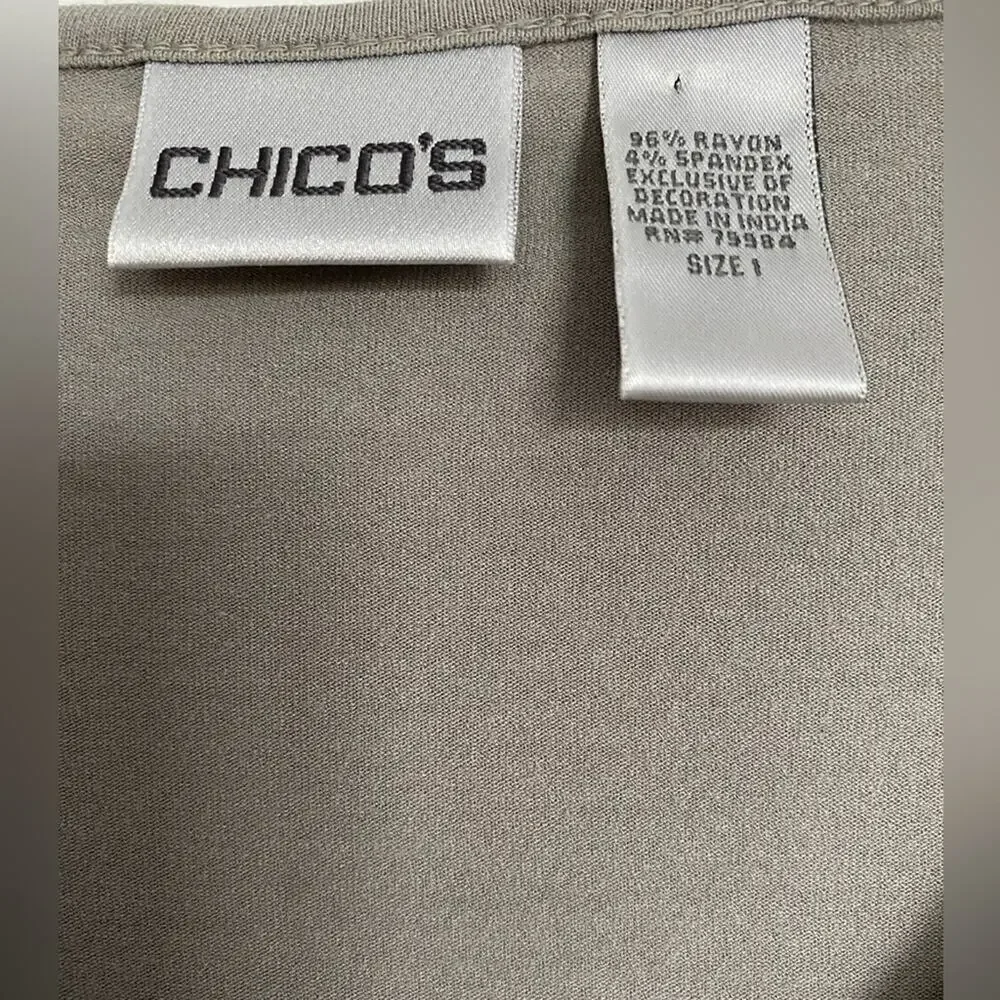 Chico’s griege tee shirt blouse top v neck sophisticated trim long sleeves Med C